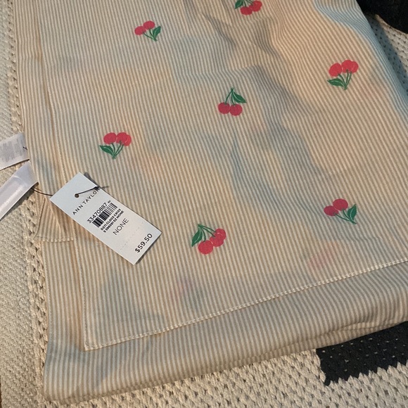 Ann Taylor Cherry Scarf - Picture 3 of 4